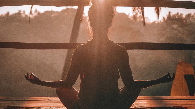 Wie Sie mit Yoga und Pilates Ihren Rücken fit halten können